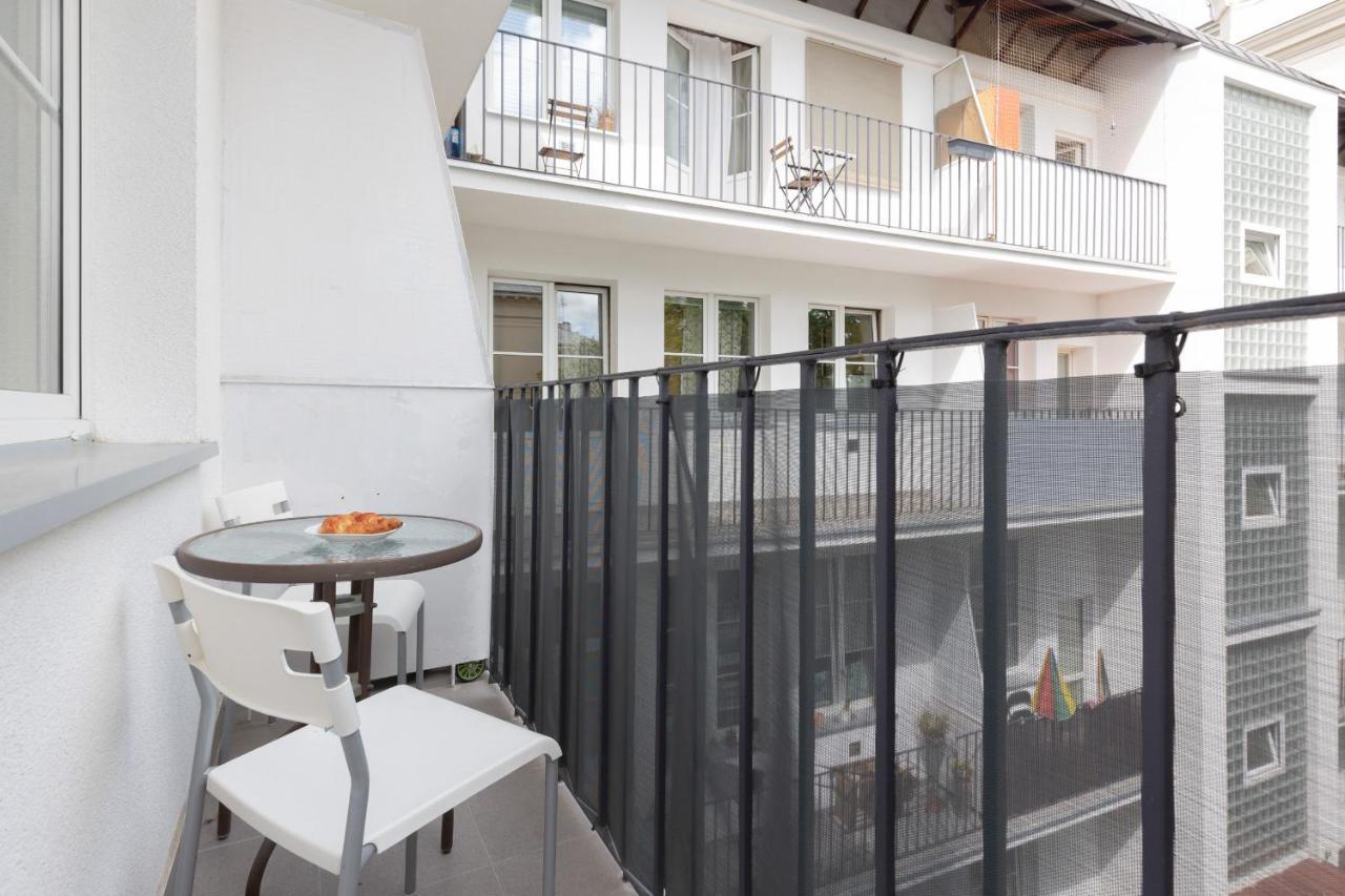 Miodowa Apartment Krasinski Garden Warsaw By Noclegi Renters 外观 照片