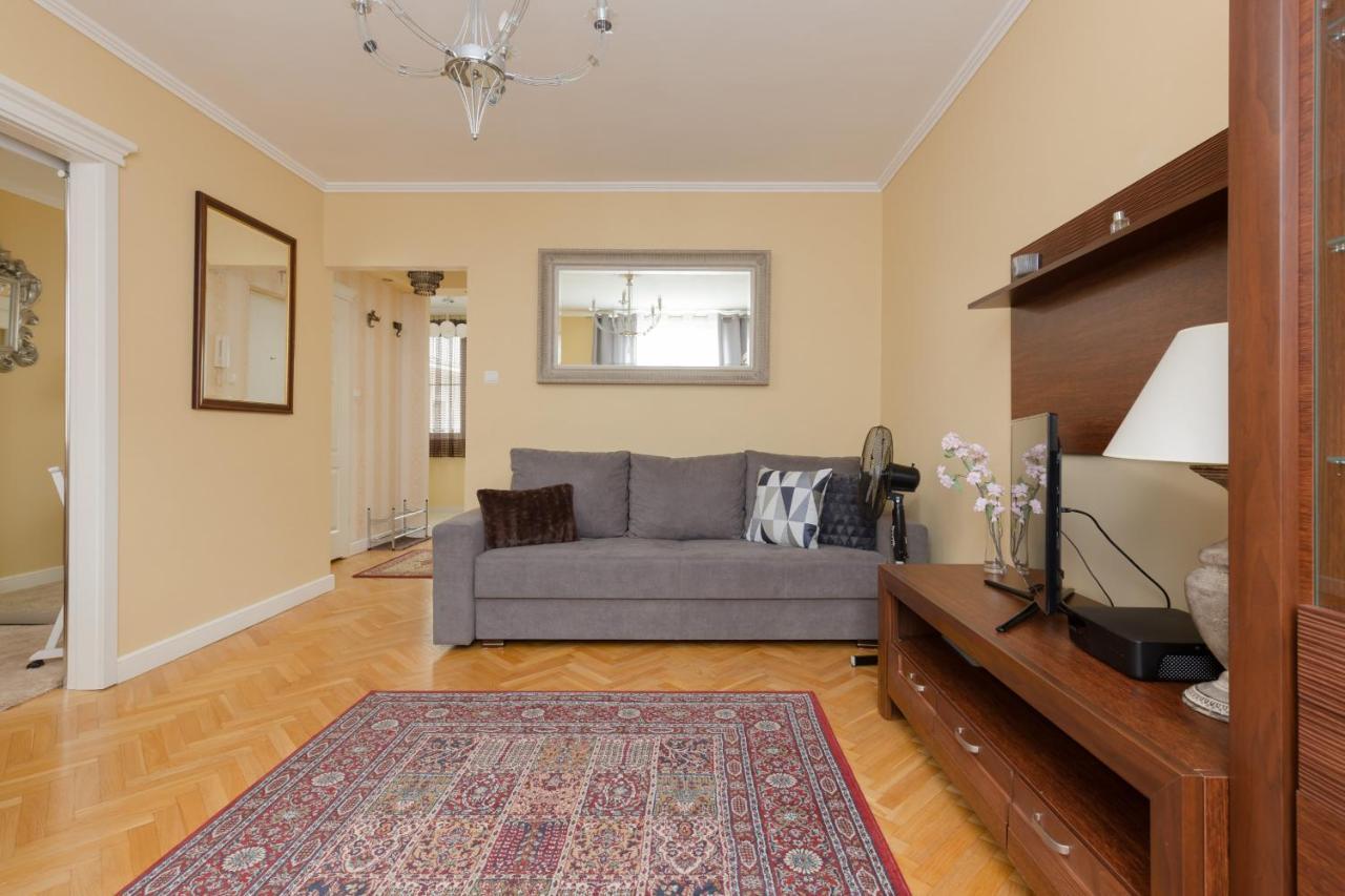 Miodowa Apartment Krasinski Garden Warsaw By Noclegi Renters 外观 照片