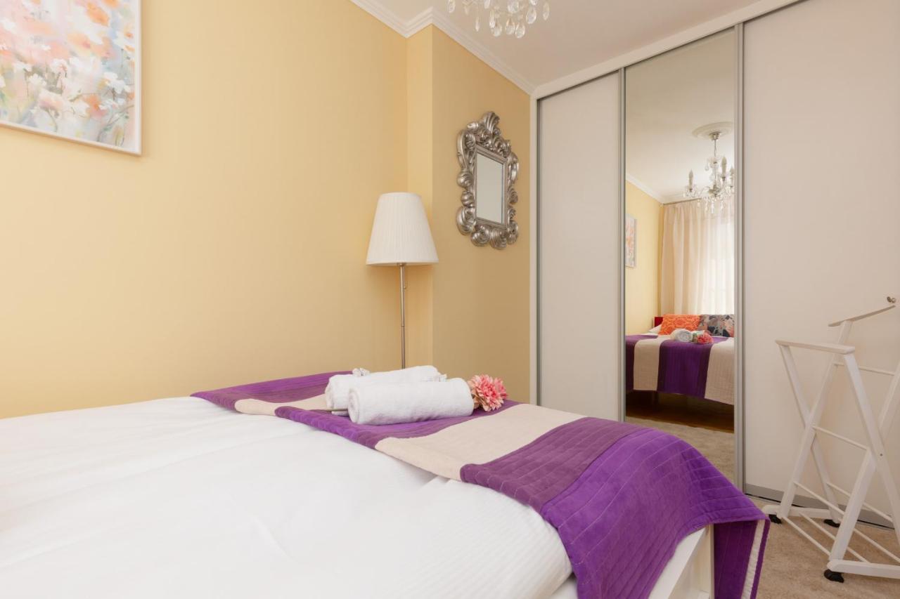 Miodowa Apartment Krasinski Garden Warsaw By Noclegi Renters 外观 照片